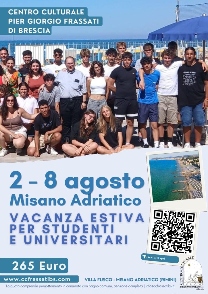 Locandina della vacanza estiva 2026 a Misano Adriatico dal 2 all'8 agosto per studenti e universitari, con foto di gruppo